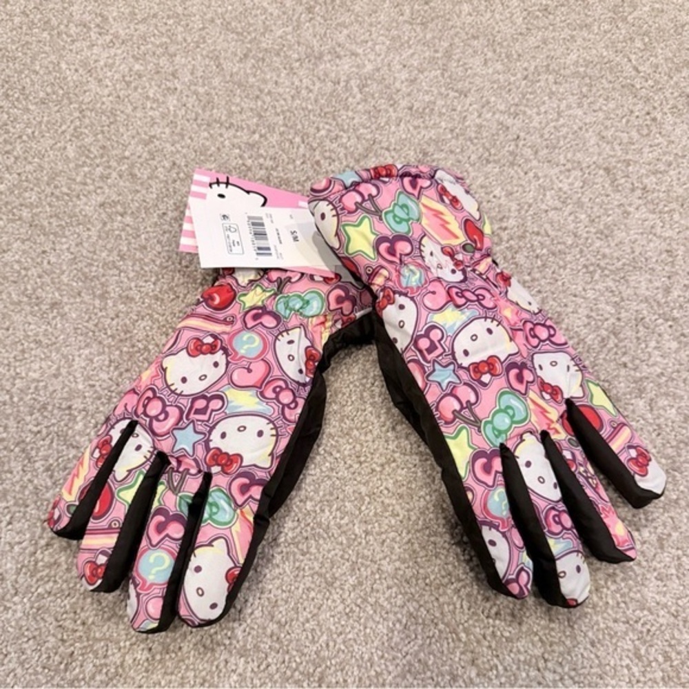 NWT Hello Kitty licensed ski gloves youth size S/M